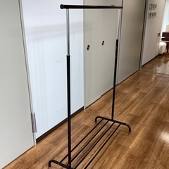 ハンガーラック【町田市再生家具】0727の画像
