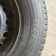 ブリヂストン195-80r15LT　ハイエース冬タイヤ　スタッドレス冬タイヤ4本セットの画像