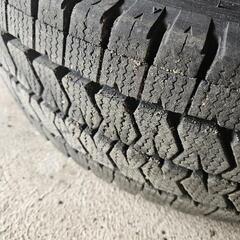ブリヂストン195-80r15LT　ハイエース冬タイヤ　スタッドレス冬タイヤ4本セットの画像