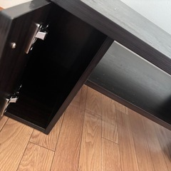 テレビボードの画像