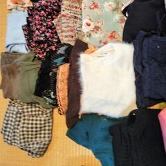 女性服まとめ売り、 洋服 衣類、古着の画像