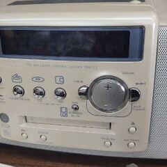 『2006年製 ✨懐かしい&重宝✨まさに隠れ家応援シリーズ✨』ケンウッド CD・MD・ラジオパーソナルステレオシステム (ホワイト) MDX-L1-Wの画像