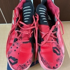 adidasバスケットボールシューズ DAME6の画像
