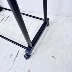  24743  キャスター付き2連ハンガーラック    ◆大阪市内・東大阪市他 6,000円以上ご購入で無料配達いたします！◆ ※高槻・枚方方面◆西宮・尼崎方面◆生駒方面　それぞれ条件付き無料配送あり！            の画像