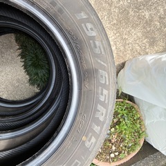 195/65/R15タイヤの画像