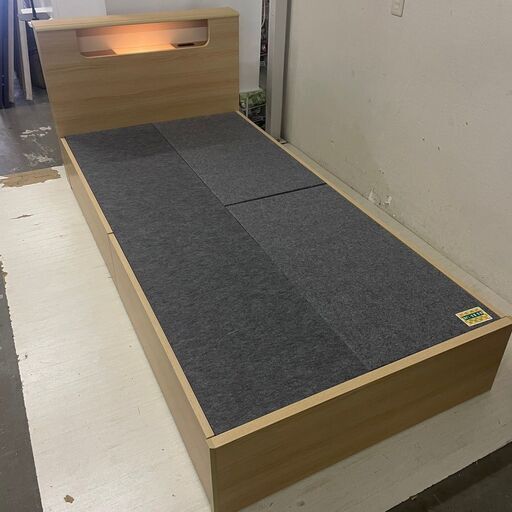 24733 [美品]引き出し・照明付きシングルベッドフレーム