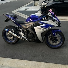 YAMAHA YZF-R25の画像