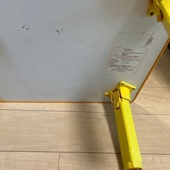 折りたたみ机の画像