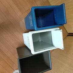 Push式　ゴミ箱3個まとめての画像
