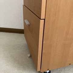 棚　キャスター付き二段引き出しの画像