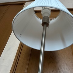 IKEA スタンドライトの画像