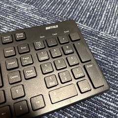 未使用に近い　BUFFALO キーボード　テンキーありの画像