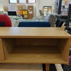 無印良品 AVラック オーク材 薄型 MUJI スライド扉付き ローボード/テレビ台/【こちらは店舗です。浜村鹿野温泉ICから3分 買取本舗 宮本リサイクル 営業時間9～19時 定休日水曜のみ←連絡できませんm(_ _)m】の画像