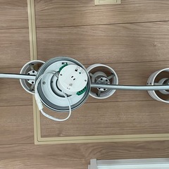 シーリングライト　電気　4連　の画像