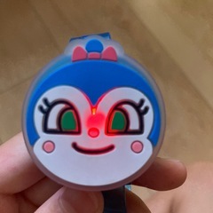 光る時計形ドキンちゃんブレスレット　の画像