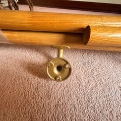 【急ぎお譲り先探してます】階段などに、補助手すり4本セットの画像