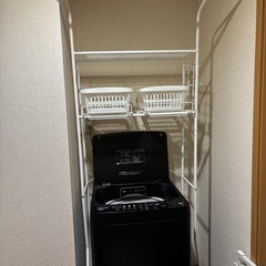 【引取者決定】ニトリ洗濯機ラック　かごのおまけ付き　の画像