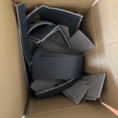 おまけつき、フロアタイルマット厚手美品 1枚100円でお譲りします目黒区自由が丘 の画像
