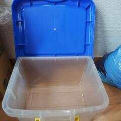 プラスチック収納ボックス、収納ケースの画像