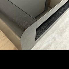 高級感　ガラステーブルの画像