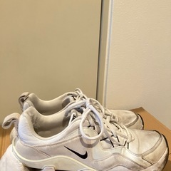 NIKE スニーカーの画像