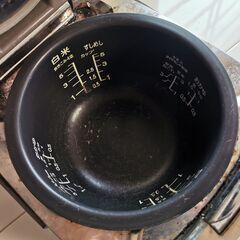 中古 炊飯器 5合炊き National SR-DH10H 2006年の画像