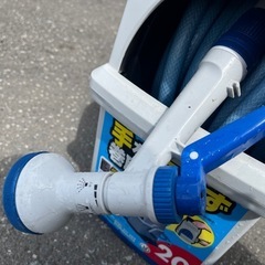 アイリスオーヤマ 20m ホースリール フルカバー 接続簡単！ HRF-20AGRM 節水 マルチアクアガン付属 中古品 ③の画像