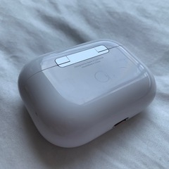 AirPods  Pro 第一世代　充電ケース、左耳のみ　別々での購入可の画像