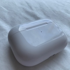 AirPods  Pro 第一世代　充電ケース、左耳のみ　別々での購入可の画像