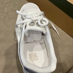 スニーカーの画像
