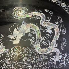 螺鈿細工座卓　龍虎柄　和風の画像
