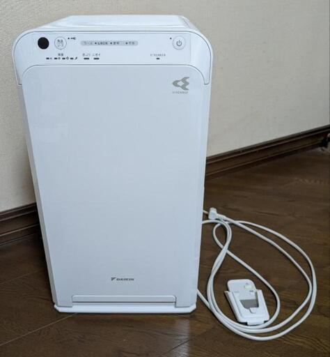 ダイキン工業 空気清浄機　MC55ZKS-W ジャンク品 DAIKIN ダイキン 空気清浄機 MC55ZKS-W 2022年製 (ももも) 彦崎