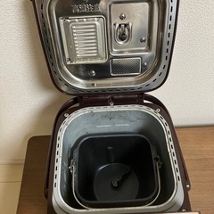 【お取引中】ホームベーカリー　Panasonic SD-BMT1001の画像