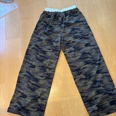 SHEIN 迷彩柄パンツ新品の画像