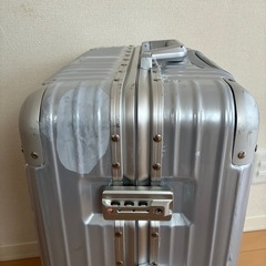 スーツケースの画像