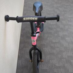 ストライダー（ピンク）の画像