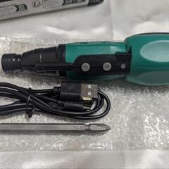 充電式 電動ドライバー LEDライト付き GREEN 小型軽量 新品、未使用！ の画像