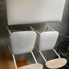 【美品】ダイニングテーブルと椅子 の画像