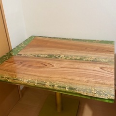 レジンテーブルの画像
