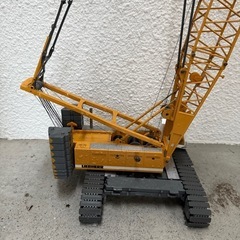 LIEBHERR　クレーン　模型の画像