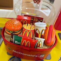 ★【廃番】トイザらス限定　マクドナルド　おままごとセット＆　ピクニックセット　＆　ハッピーミールセット二種★の画像