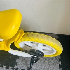 キッズキックバイクの画像