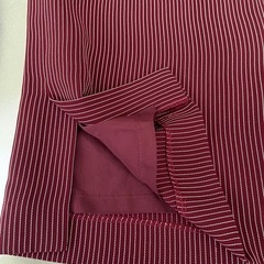 スカート　えんじ色ストライプ　の画像