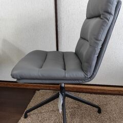 回転式昇降調節可能チェア☆2脚有り☆の画像