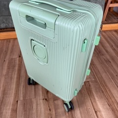 スーツケース
の画像