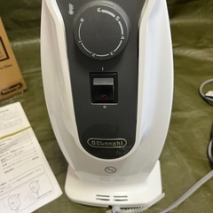 デロンギ(DeLonghi) オイルヒーター ミニNJM0505 の画像