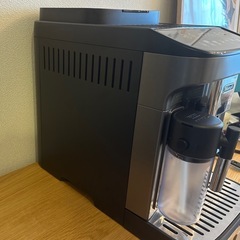 【三軒茶屋で引き渡し】DeLonghi 全自動コーヒーメーカー ECAM29081XTB（極美品）　全自動 コーヒーメーカー マグニフィカの画像
