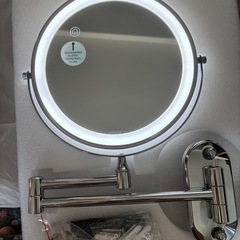 USB充電式　壁付けミラー 8インチ 等倍＆10倍 真実の両面鏡 LEDライトの画像