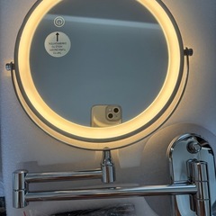USB充電式　壁付けミラー 8インチ 等倍＆10倍 真実の両面鏡 LEDライトの画像