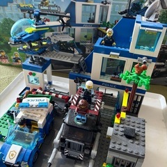 LEGOシティポリスステーションの画像